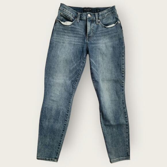 Lucky Brand Jeans Women's Sz 6 Blue Mid-rise Skinny AVA Slim Ankle Distressed - Picture 1 of 8